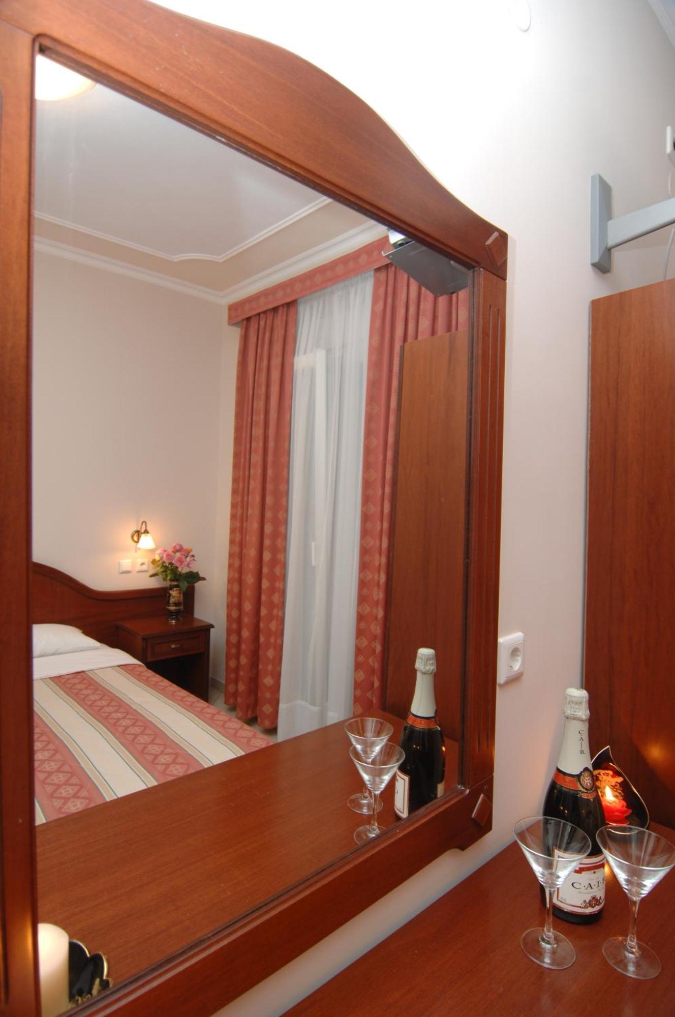 Kalipso Hotel Paralía Kültér fotó