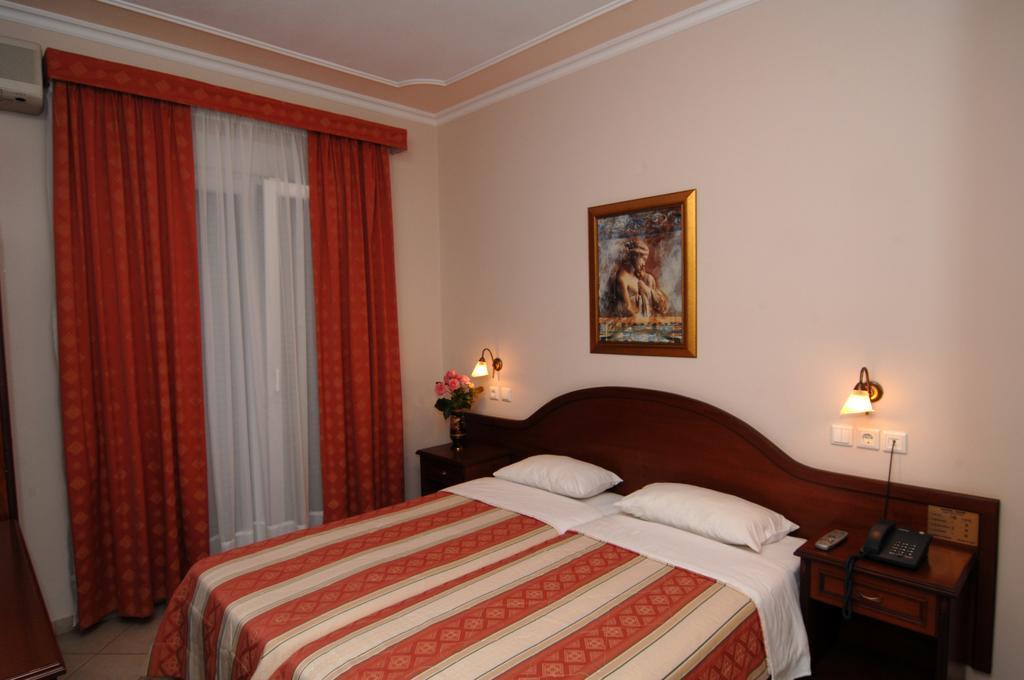 Kalipso Hotel Paralía Kültér fotó